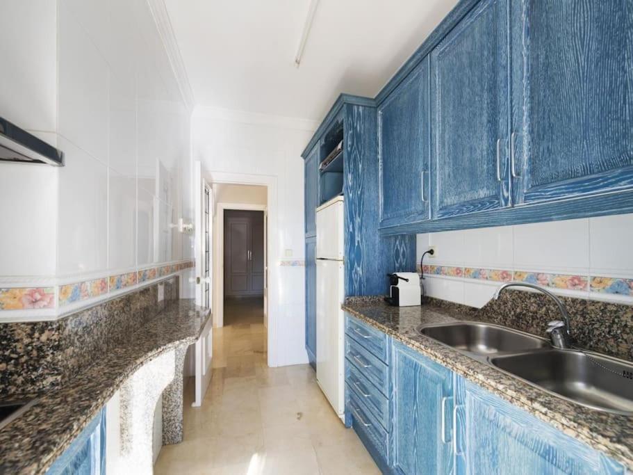 2 Bedroom Apartment, With Sea Views, In Puerto Banus